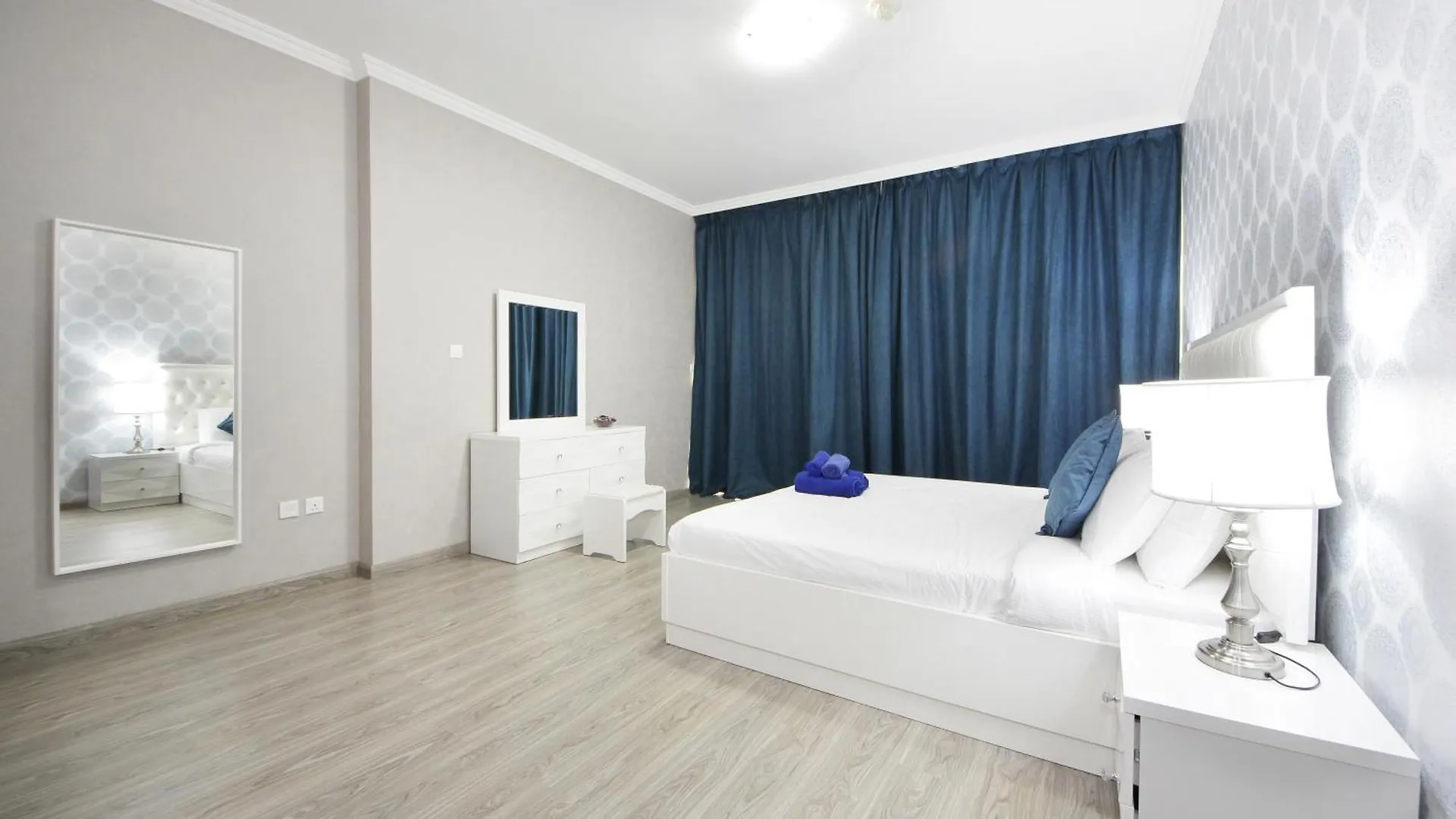 New Arabian Burj Al Nujoom Downtown Dubai 1 Br Apartment United Arab Emirates